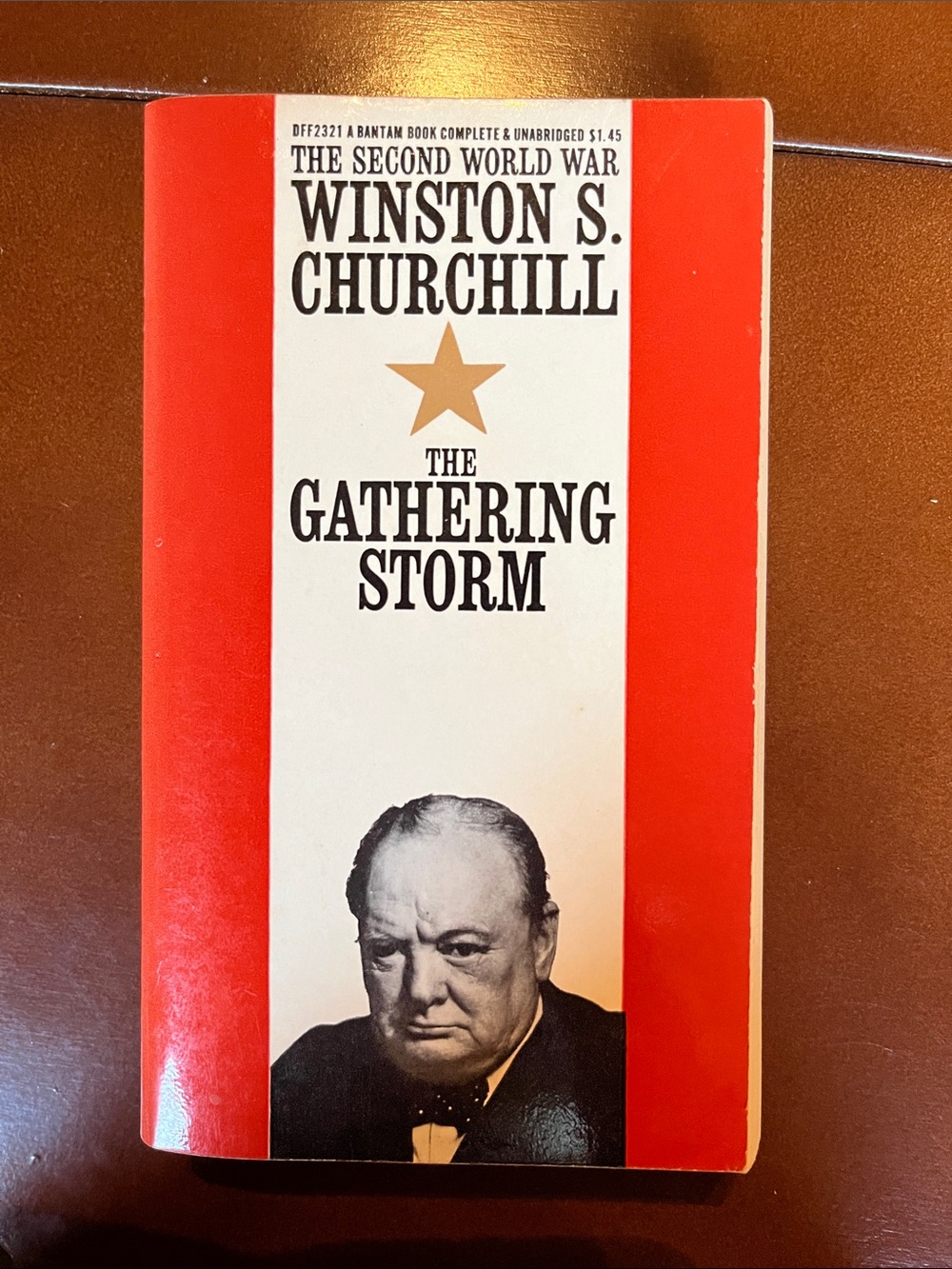 2/$10 Winston S. Churchill 'The Gathering Storm' / Historical Book